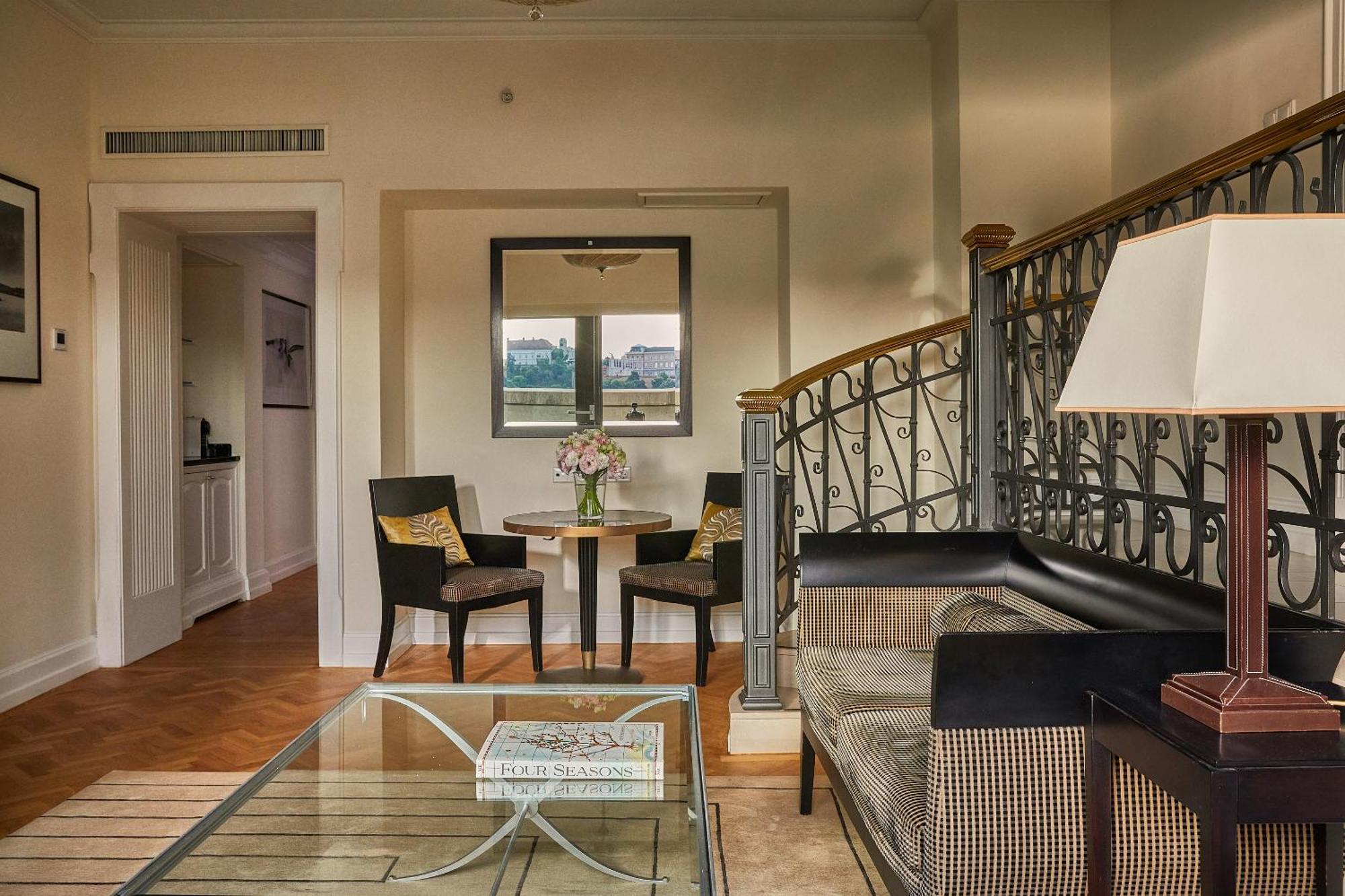 Four Seasons Hotel Gresham Palace Βουδαπέστη Εξωτερικό φωτογραφία